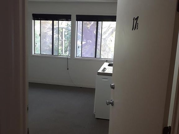 4th image of 531 Prescott St #17B