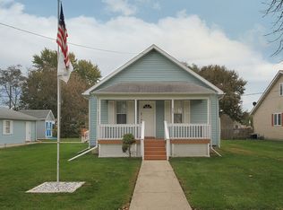 202 N Cedar St, Gardner, IL 60424