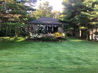 7590 Prairie Ct, Brighton, MI 48116