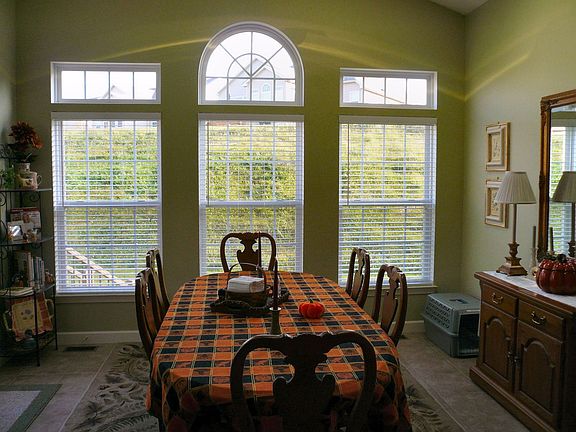 Dining area off Kitchen
