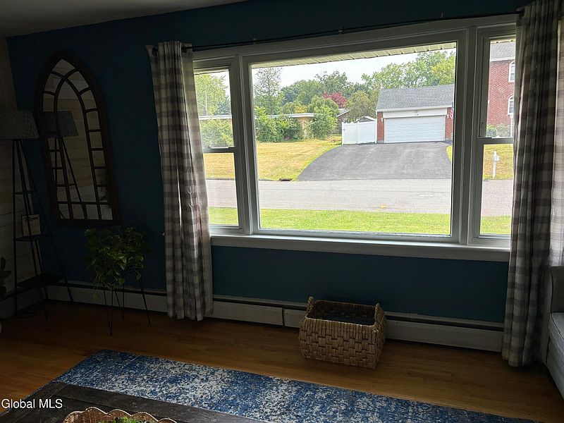 3rd image of 111 Euclid Avenue