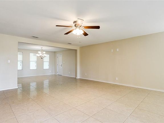 4th image of 1614 S Bridge Ave
