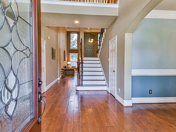 5th image of 12715 Briar Harbor Dr