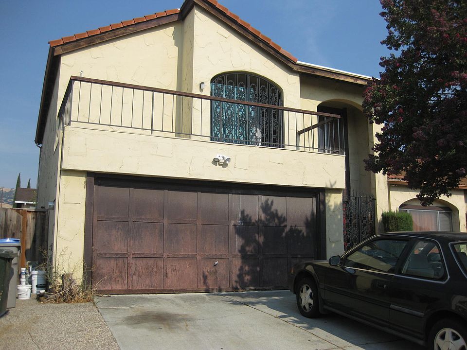 2nd image of 3166 Remington Way