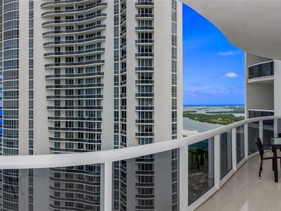 15901 Collins Ave APT 2807, Sunny Isles Beach, FL, 33160