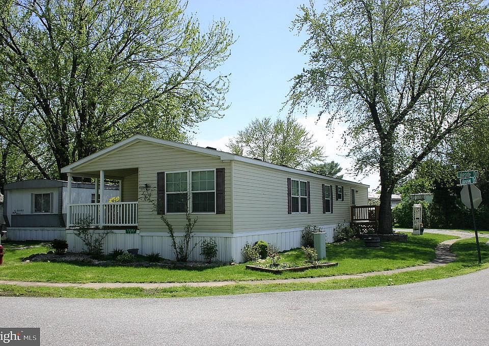 1st image of 11408 Lakeside Dr