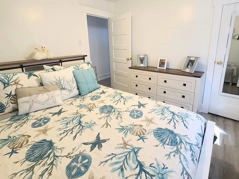 Bedroom 2 - Fits Queen Bed
