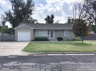 608 E Wilson St, Salina, KS 67401