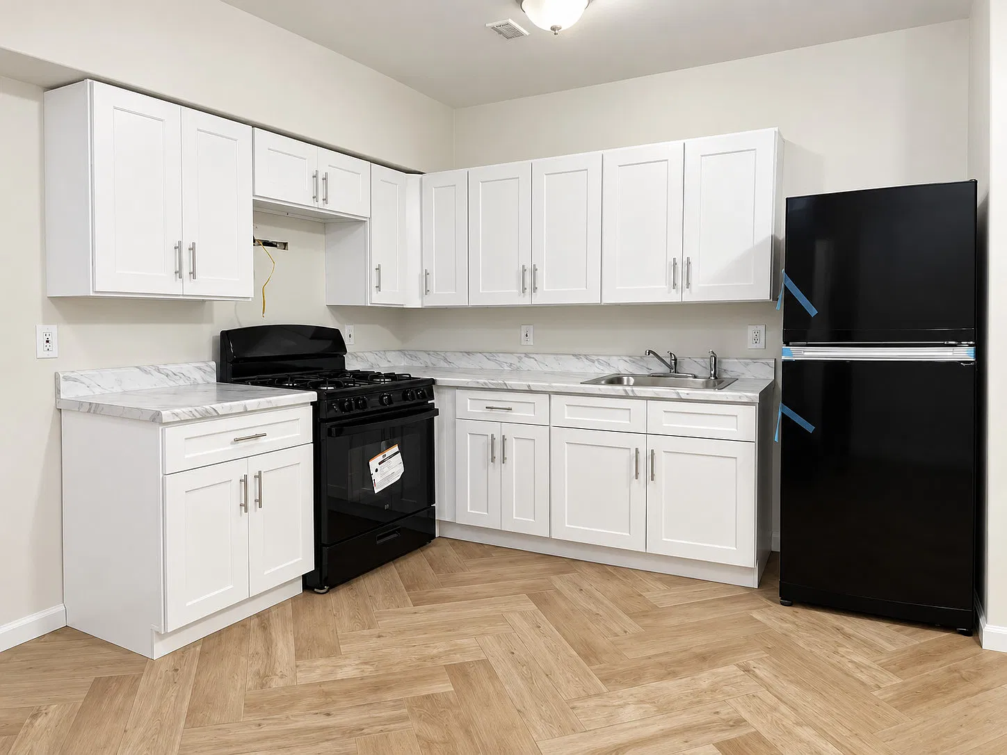 2 bed, 1400 sqft, $1,550 — Photo 2