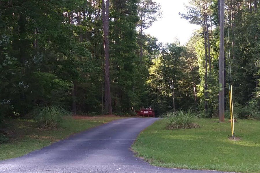 1st image of 2915 Highway 81