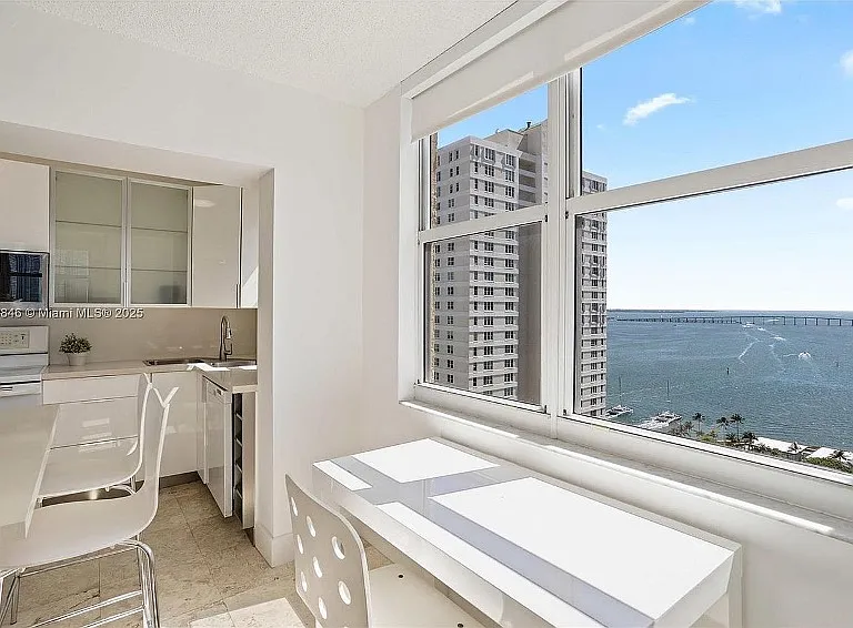 770 Claughton Island Dr #18 — Photo 8