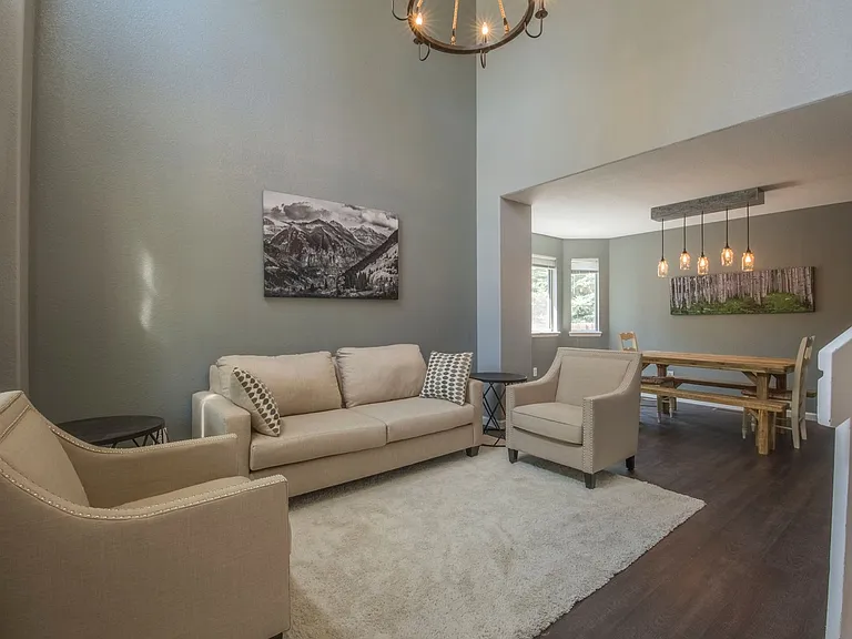 1275 S Boyero Ct — Photo 3