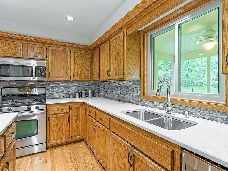 7126 New Washburn Way — Photo 13