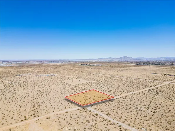 9500 Villa St Lot 52, Adelanto, CA 92301