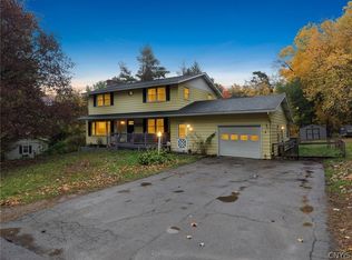 104 Sleepy Hollow Rd, Chittenango, NY 13037