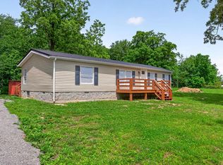 1437 Jefferson Rd, Smithville, TN 37166