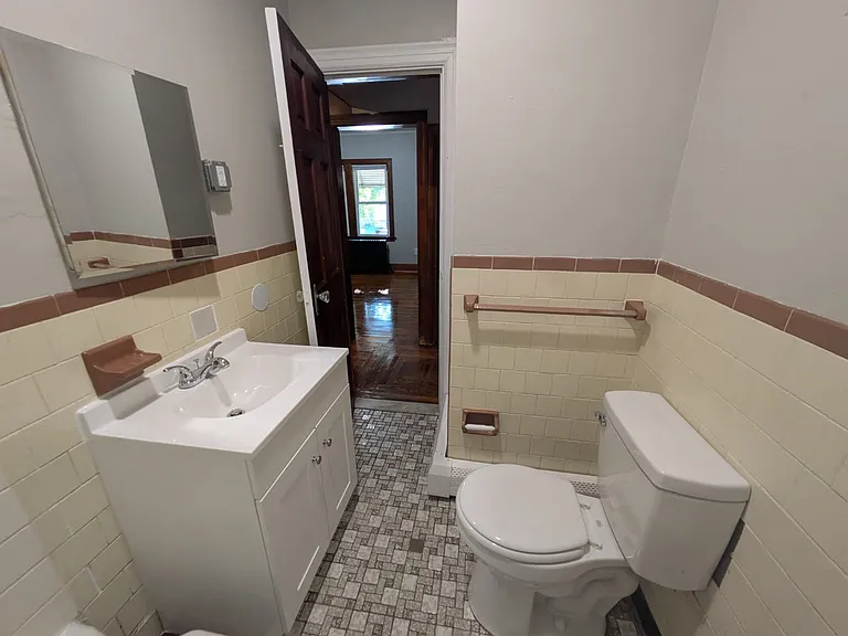 183 Laurel St #H — Photo 11