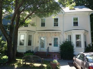 2 Elliot Pl, Newton Upper Falls, MA 02464