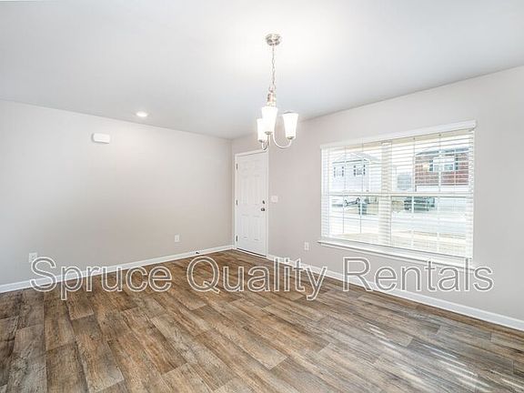 4th image of 117 Saddlehorse Ln