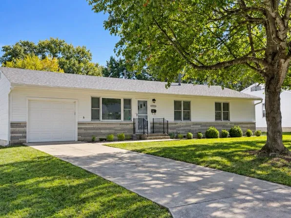 210 S Forest Lane, Republic, MO 65738