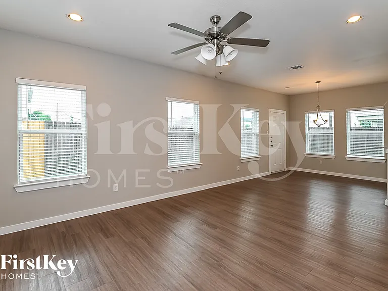 9951 Rio Doso Dr — Photo 3