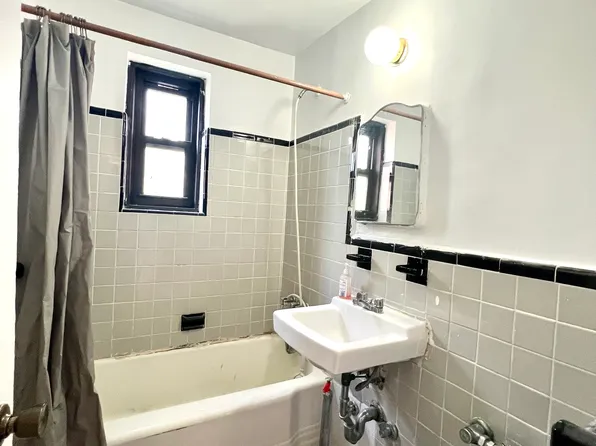 2607 Avenue O image 7 of 7