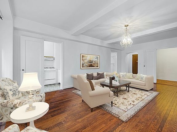 4th image of 333 W 56th St APT 7J