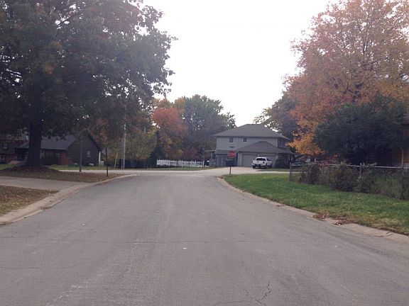 4th image of 12417 Ewing Ct