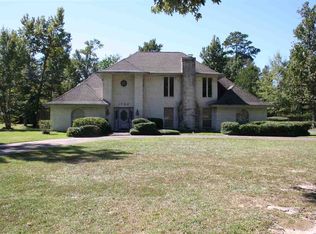 1022 Pinewood Blvd, Sour Lake, TX 77659