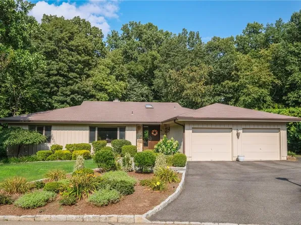 122 Barton Road, White Plains, NY 10605