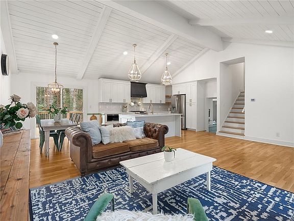 2nd image of 1350 Sanden Ferry Dr