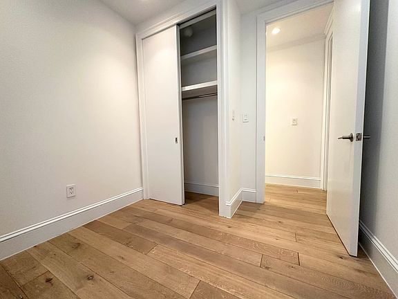 4th image of 342 E 85th St #17
