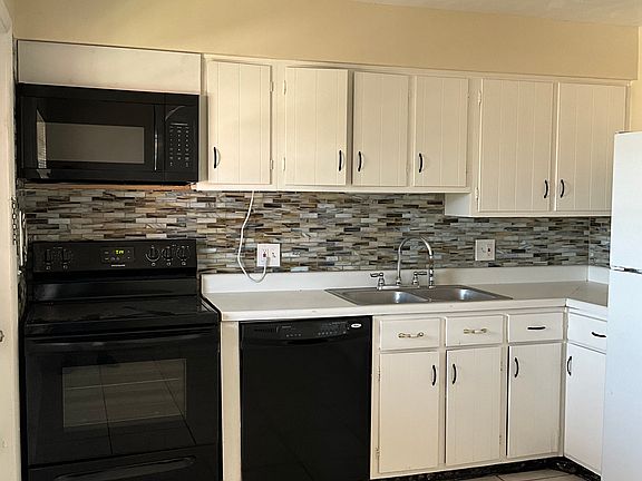 4th image of 1665 W Oak Ridge Rd APT C