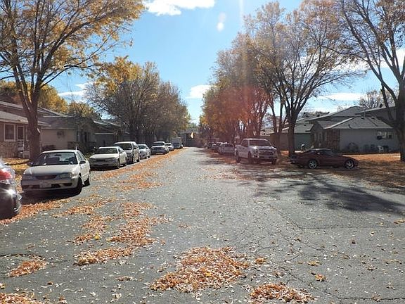 2nd image of 674 Oakwood Dr