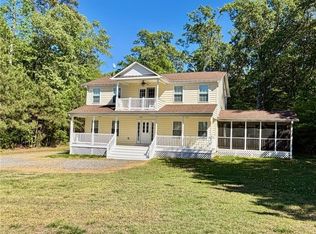 275 Grannys Bar Rd, Hague, VA 22469
