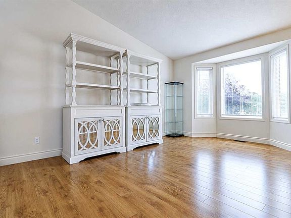 3rd image of 9306 S 113a Ave
