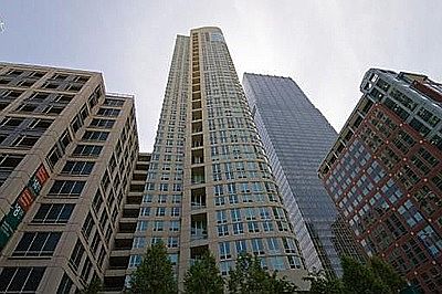 1st image of 345 N La Salle Dr APT 1707