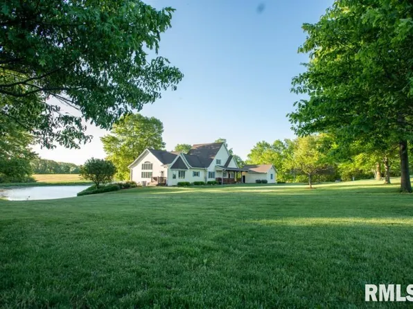 19132 Powerline Rd, Grafton, IL 62037