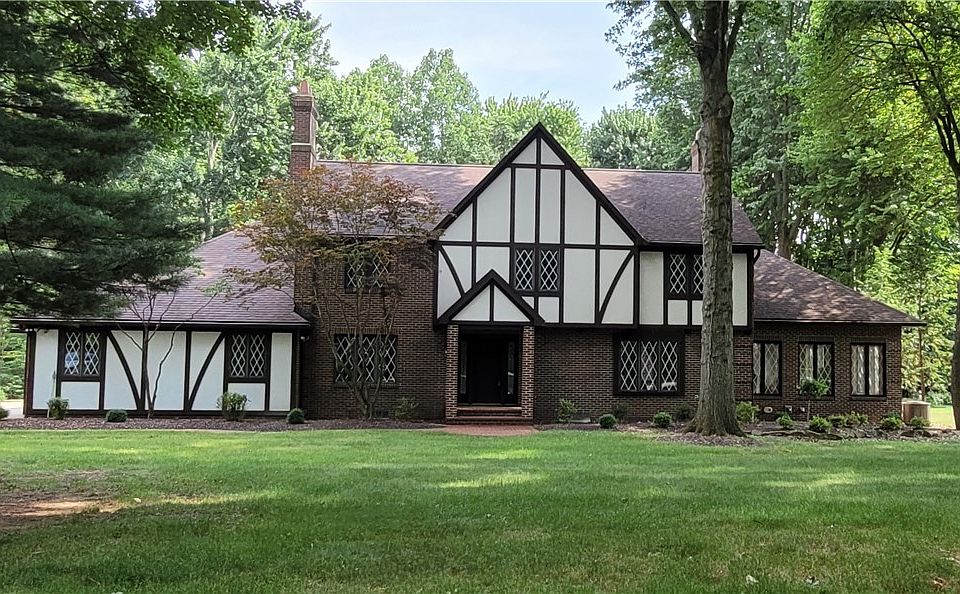 1st image of 1938 Pearce Cir
