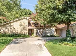 2704 Butler Dr, Arlington, TX 76012