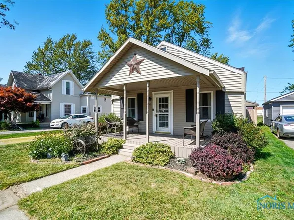 236 E Perrin Ave, Mc Comb, OH 45858