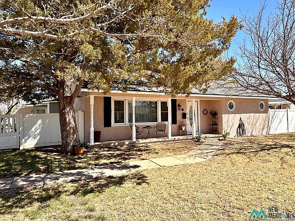 3rd image of 1401 S Main Ave