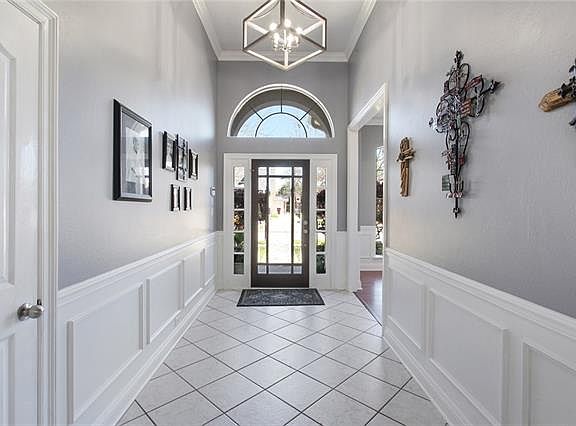 2nd image of 4101 Saint James Dr