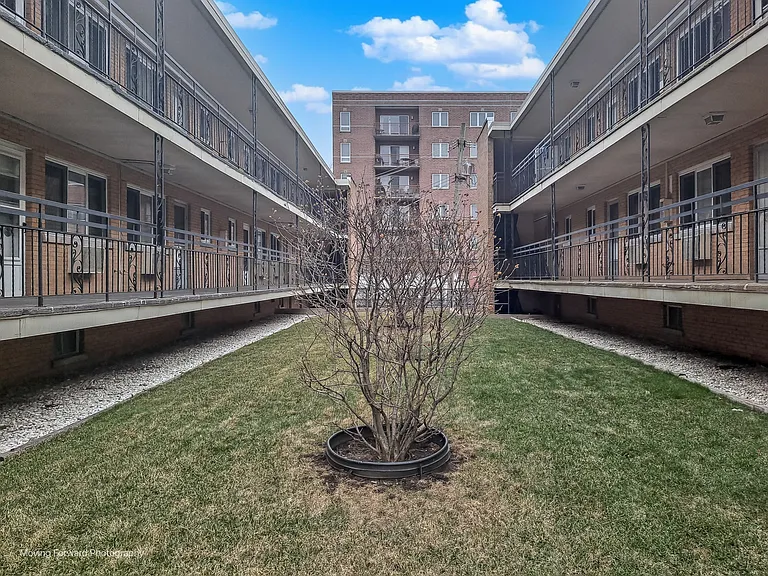 1509 Brown St #11E — Photo 4