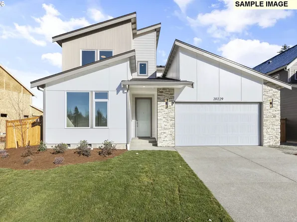 430 NW Memaloose Way, Estacada, OR 97023