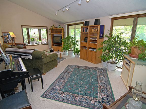 Upper level living room.