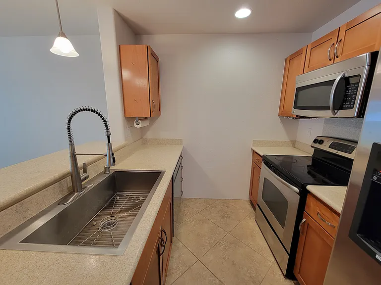 466 Kunehi St #1102 — Photo 5