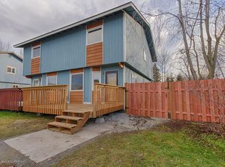 7637 Snow View Dr, Anchorage, AK 99507