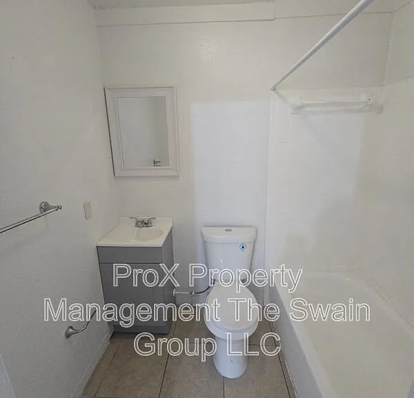 218 Florida Ave #7 — Photo 6