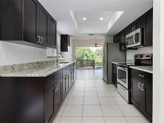 3rd image of 3984 Orchard Hill Cir